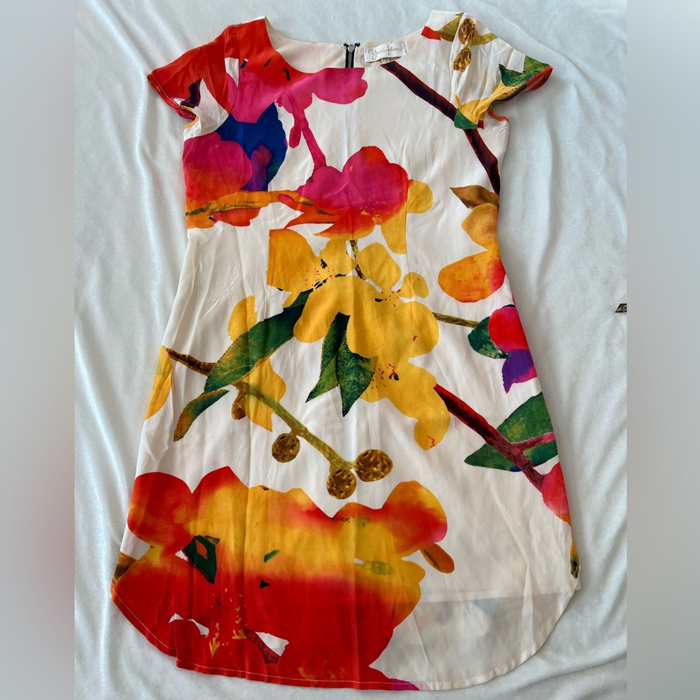 Beautiful Yumi Kim 100% Silk Short Sleeve Dress, Floral Watercolors, Size S